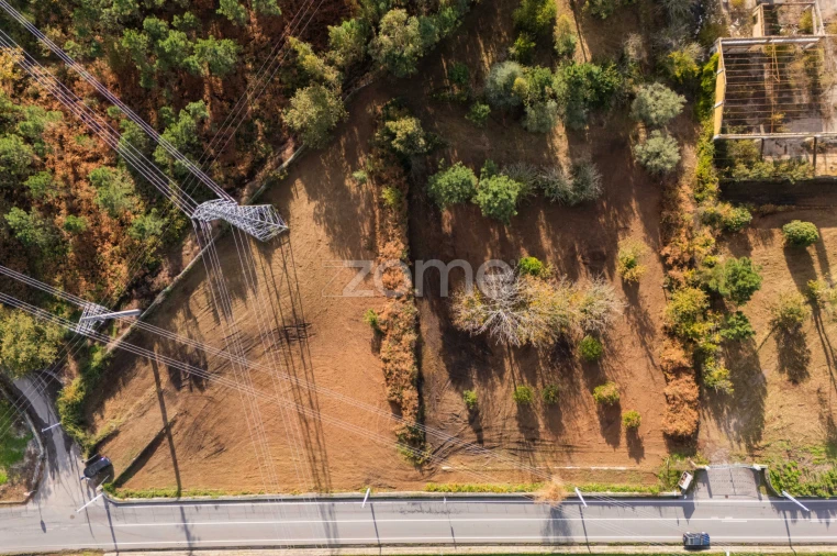 Terreno Comércio / Armazém para Venda em Mazarefes e Vila Fria Foto 12