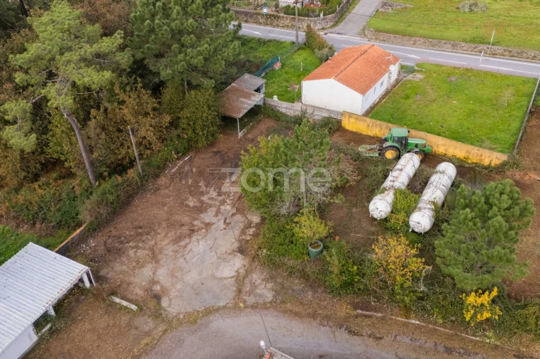 Terreno Comércio / Armazém para Venda em Mazarefes e Vila Fria Foto 24
