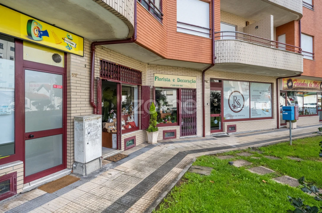 Negócio para Arrendamento em Custóias, Leça do Balio e Guifões Foto 5