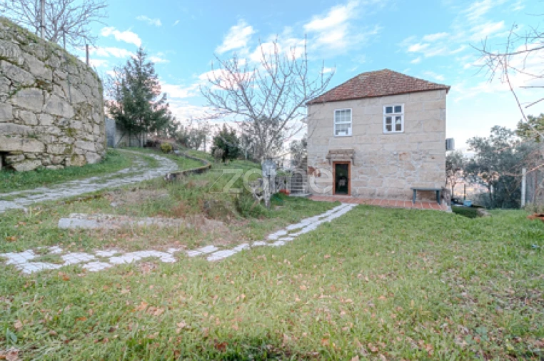 Quinta T5 para Venda em Cinfães Foto 8