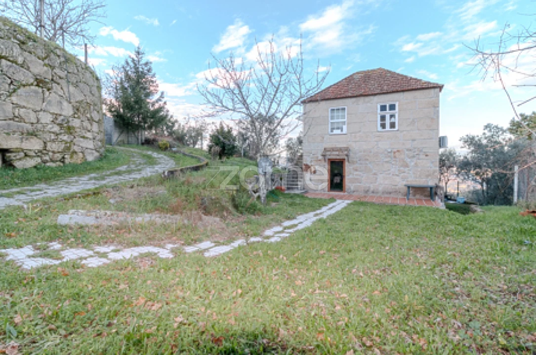 Quinta T5 para Venda em Cinfães Foto 8