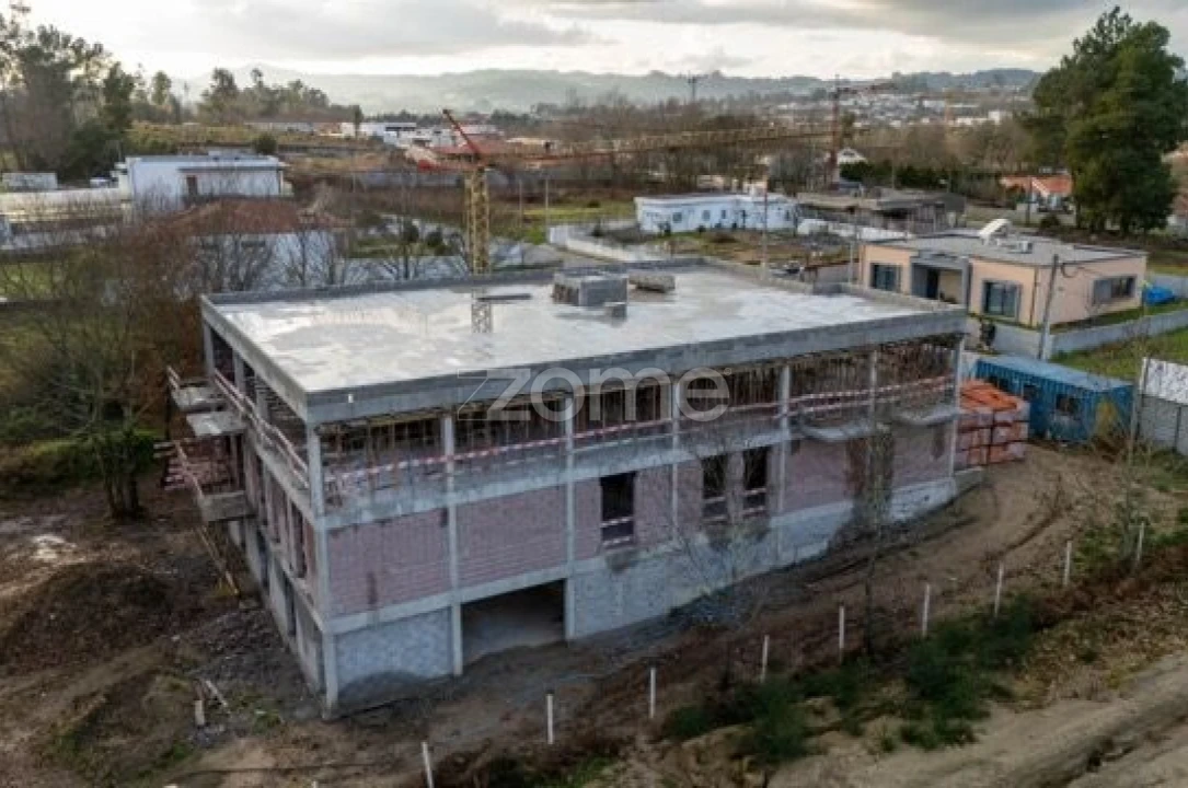 Apartamento T3 para Venda em Penafiel Foto 24