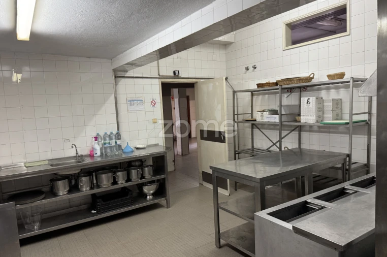 Negócio para Venda em Tortosendo Foto 11