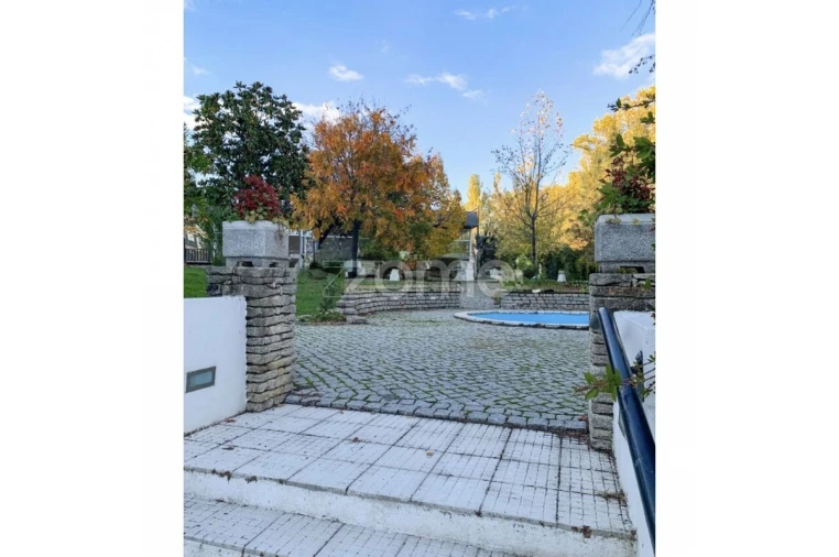 Negócio para Venda em Tortosendo Foto 44