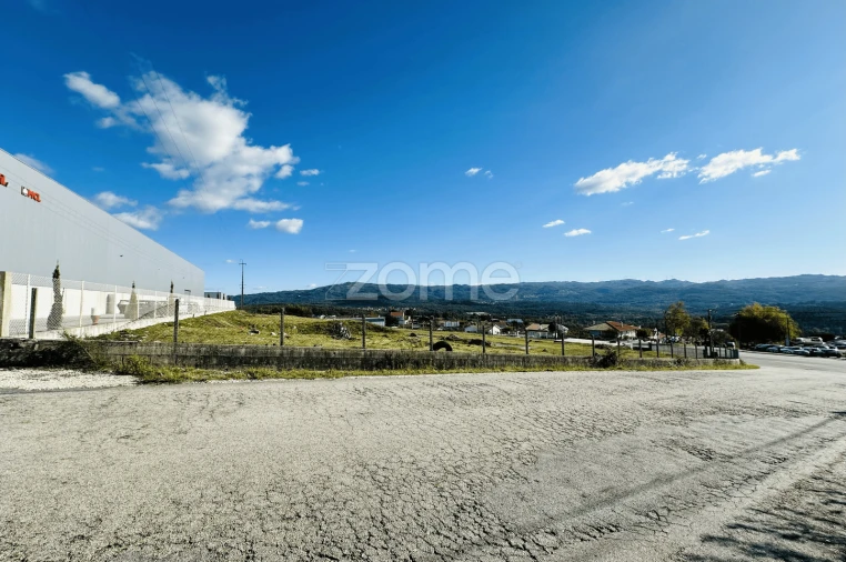 Terreno para Venda em Oliveira de Frades, Souto de Lafões e Sejães Foto 8