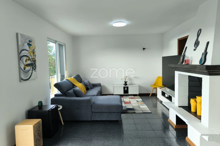 Moradia T6 para Venda em Nossa Senhora dos Remedios