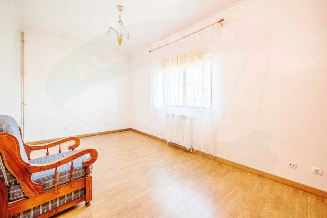 Moradia T5 para Venda em Cacém e São Marcos Foto 25