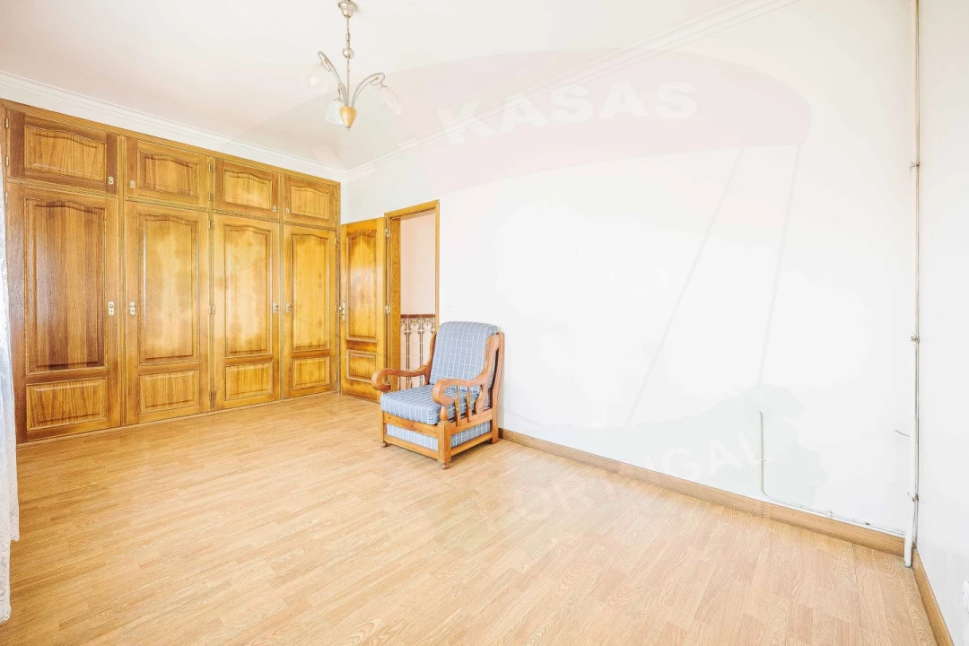 Moradia T5 para Venda em Cacém e São Marcos Foto 26