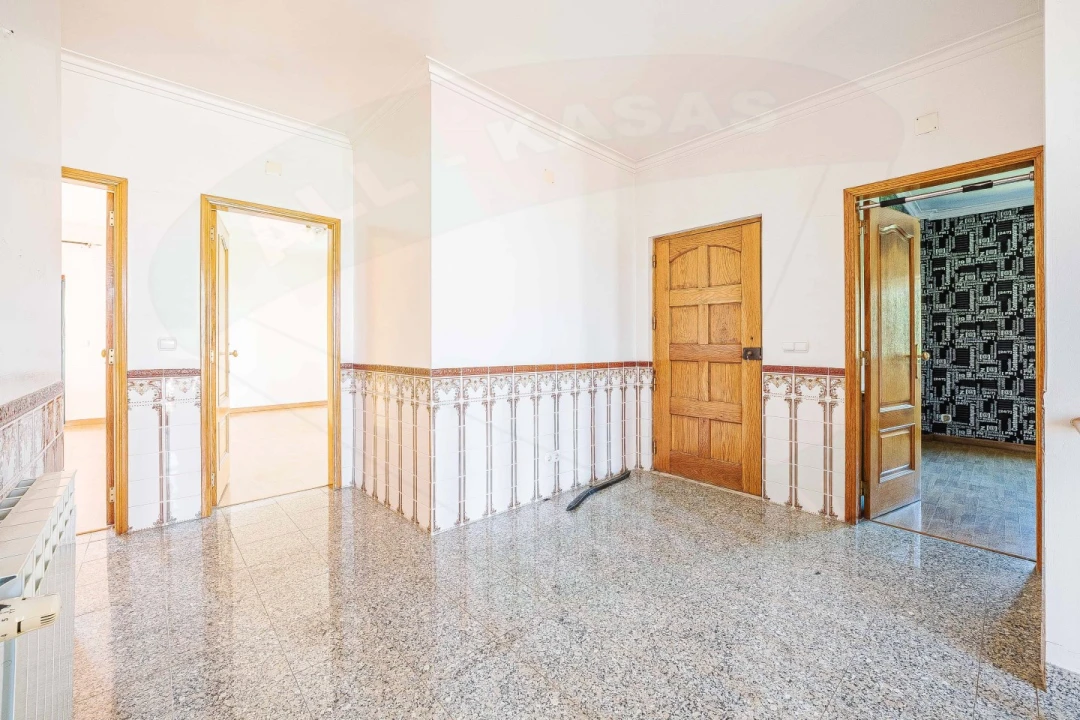 Moradia T5 para Venda em Cacém e São Marcos Foto 31