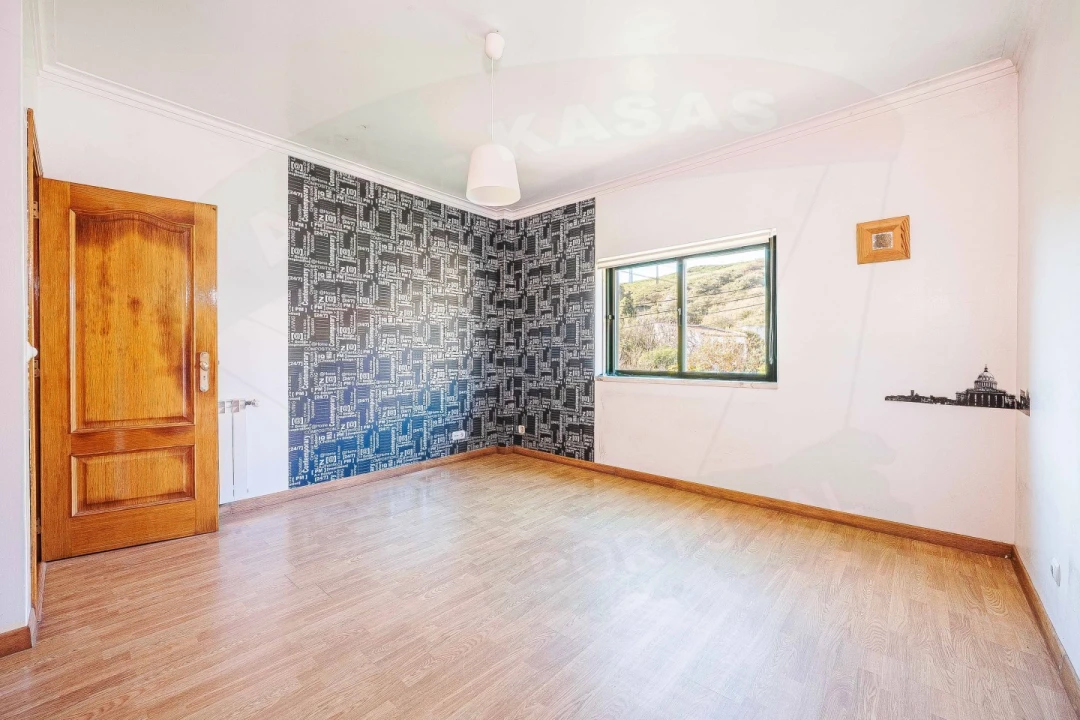 Moradia T5 para Venda em Cacém e São Marcos Foto 34