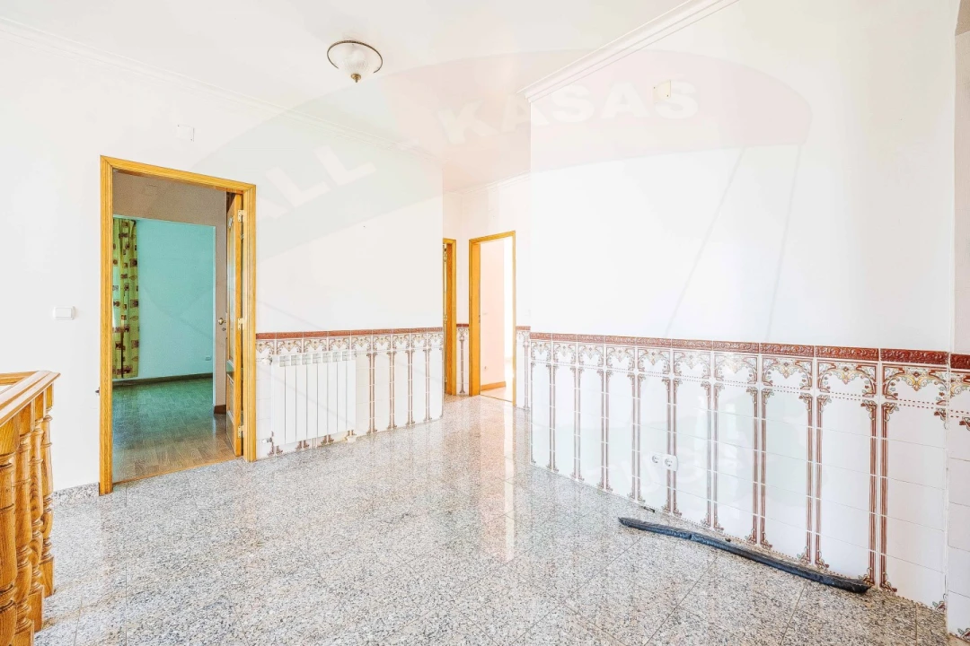 Moradia T5 para Venda em Cacém e São Marcos Foto 36