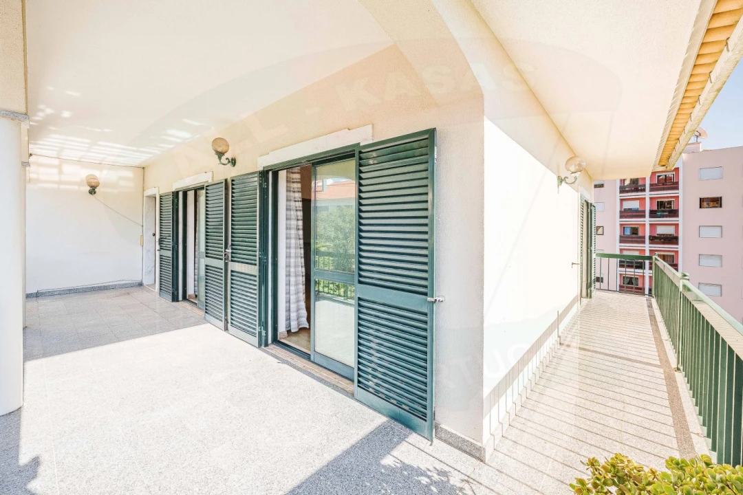 Moradia T5 para Venda em Cacém e São Marcos Foto 41