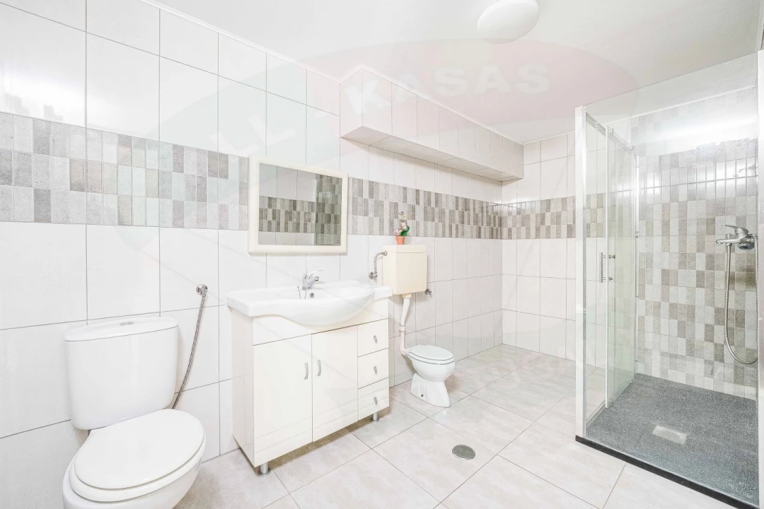 Moradia T5 para Venda em Cacém e São Marcos Foto 66