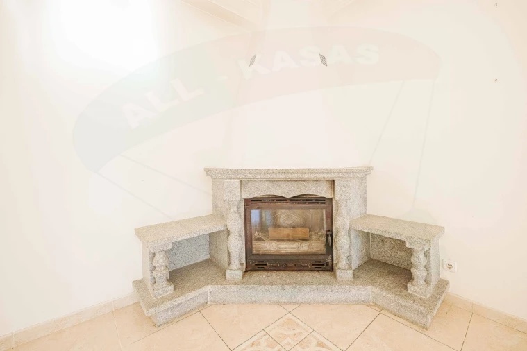 Moradia T5 para Venda em Cacém e São Marcos Foto 6