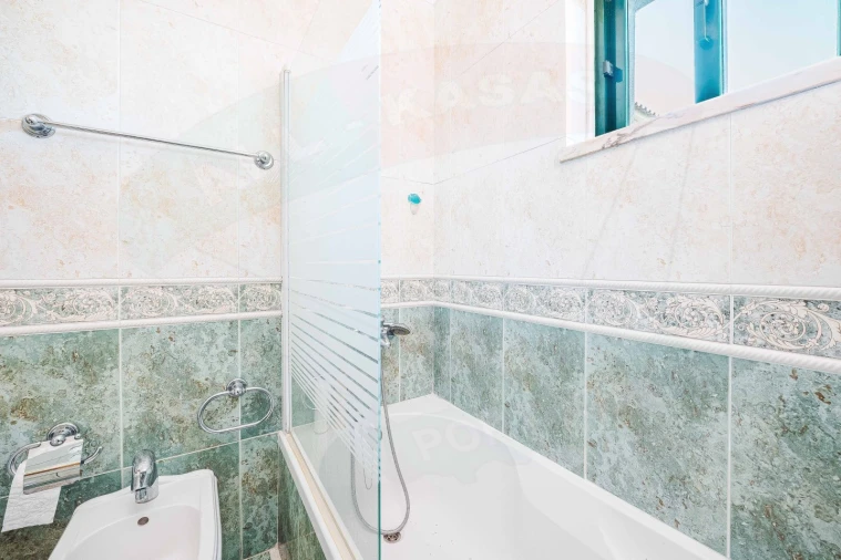 Moradia T5 para Venda em Cacém e São Marcos Foto 23