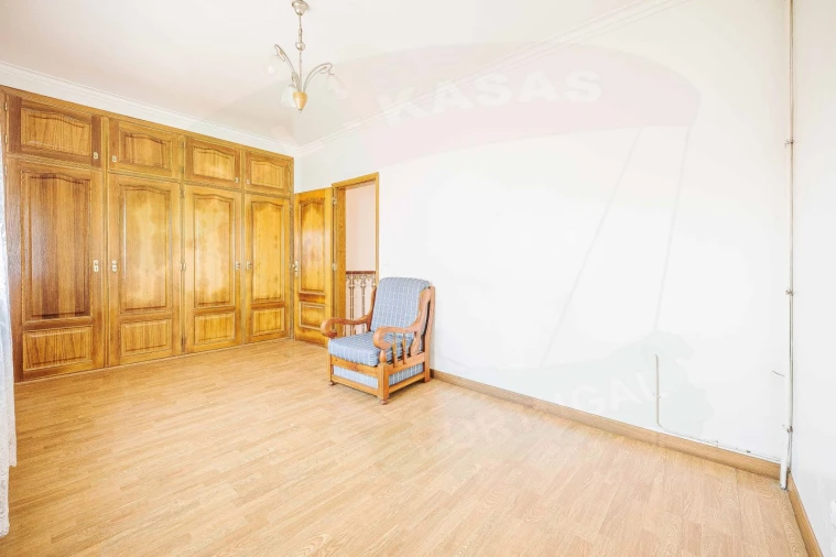 Moradia T5 para Venda em Cacém e São Marcos Foto 26