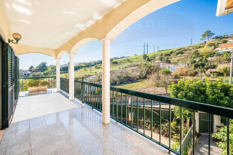 Moradia T5 para Venda em Cacém e São Marcos Foto 40