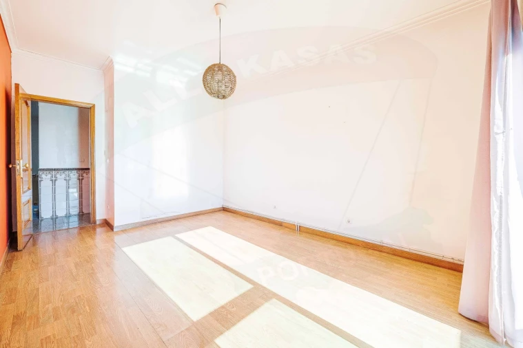 Moradia T5 para Venda em Cacém e São Marcos Foto 45