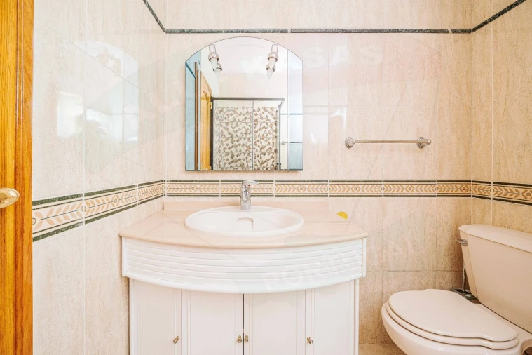 Moradia T5 para Venda em Cacém e São Marcos Foto 29