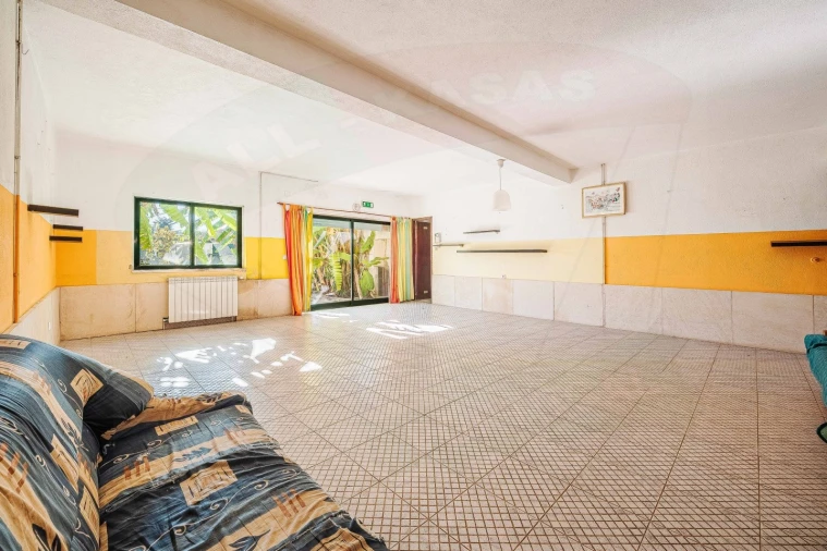 Moradia T5 para Venda em Cacém e São Marcos Foto 64