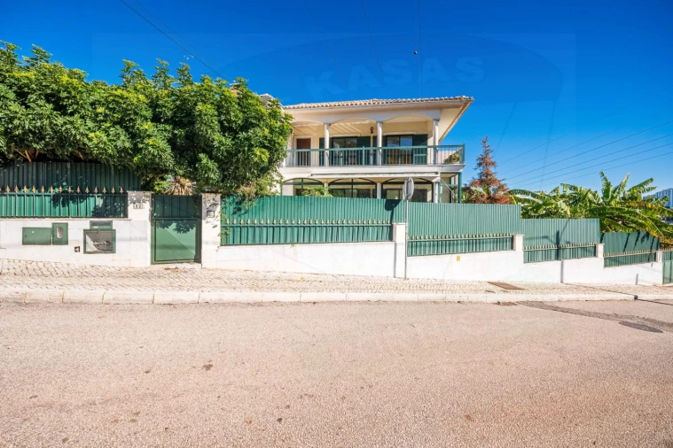 Moradia T5 para Venda em Cacém e São Marcos Foto 88