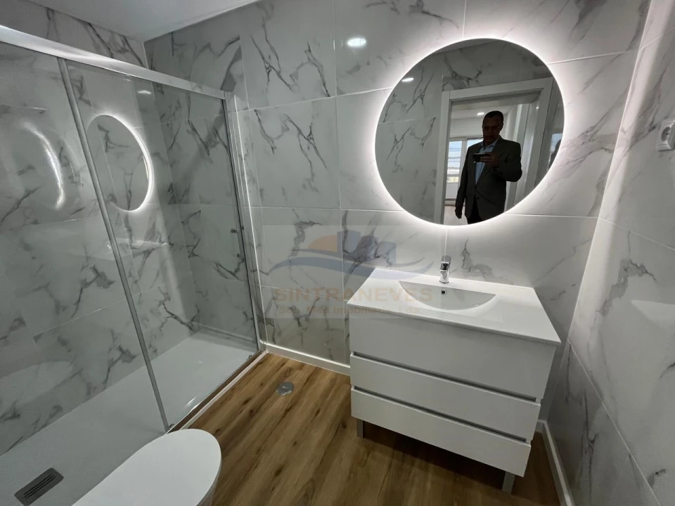 Apartamento T3 para Venda em Póvoa de Santa Iria e Forte da Casa Foto 15