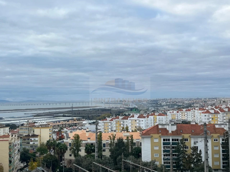 Apartamento T3 para Venda em Póvoa de Santa Iria e Forte da Casa Foto 26
