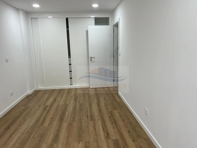Apartamento T3 para Venda em Póvoa de Santa Iria e Forte da Casa Foto 25