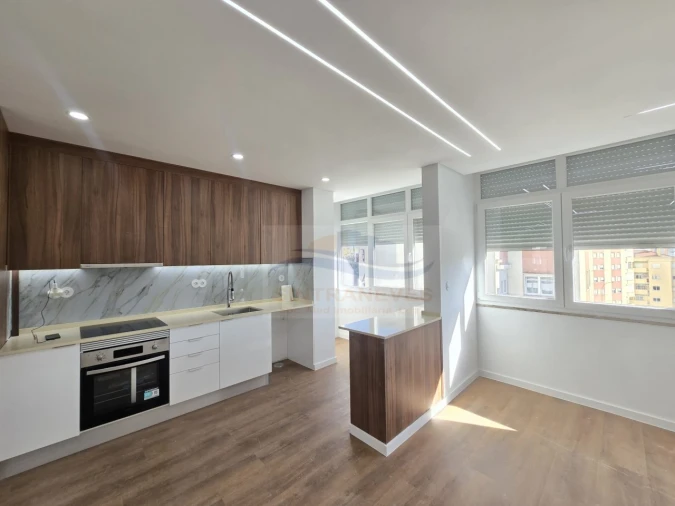 Apartamento T3 para Venda em Mina de Água Foto 1