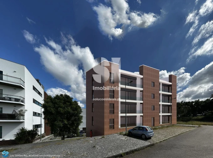 Apartamento T3 para Venda em Santa Clara e Castelo Viegas Foto 2