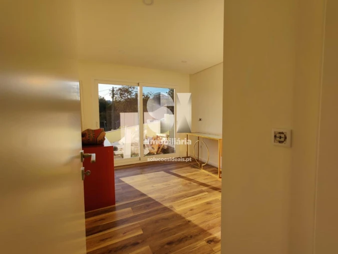 Moradia T3 para Venda em Espinho Foto 8
