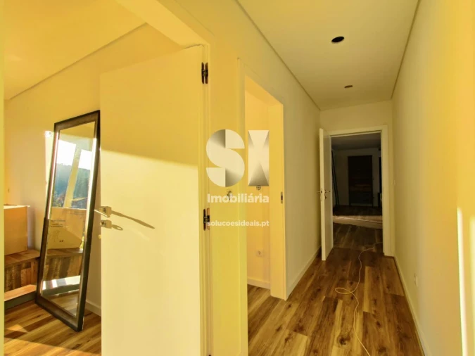 Moradia T3 para Venda em Espinho Foto 15