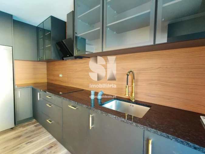 Moradia T3 para Venda em Espinho Foto 23