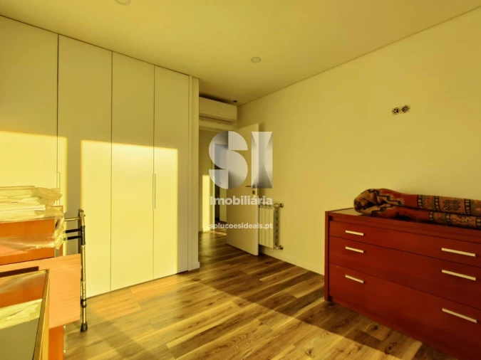 Moradia T3 para Venda em Espinho Foto 37