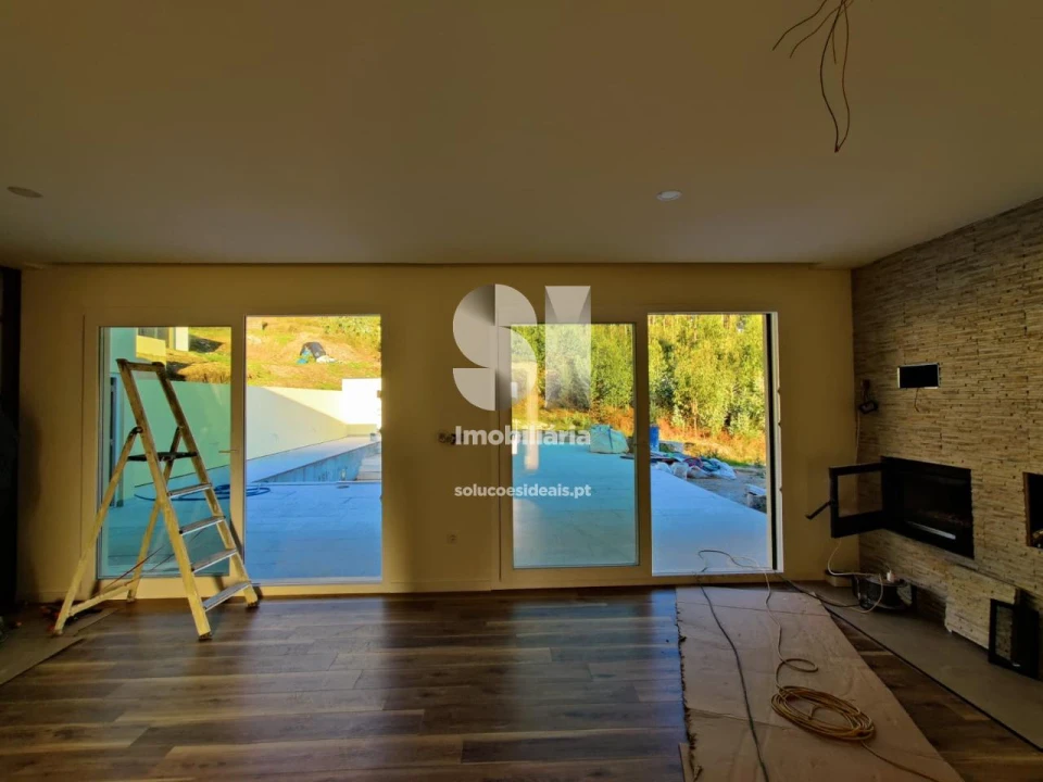 Moradia T3 para Venda em Espinho Foto 6