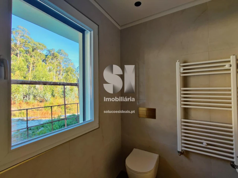 Moradia T3 para Venda em Espinho Foto 10