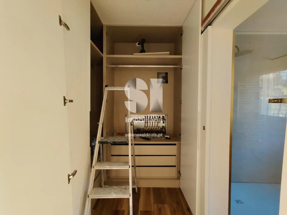 Moradia T3 para Venda em Espinho Foto 11