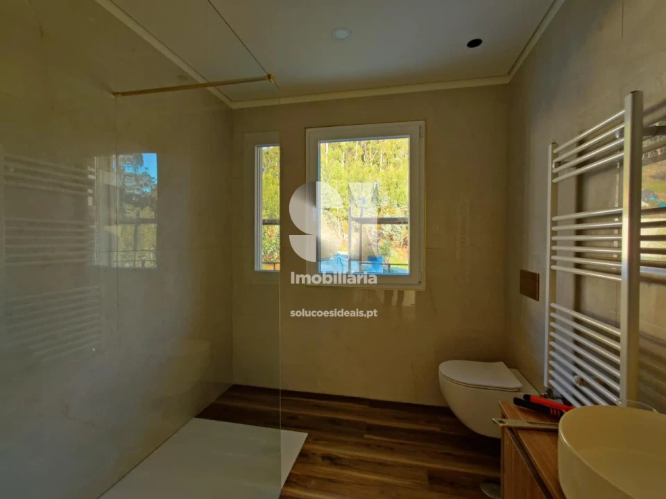 Moradia T3 para Venda em Espinho Foto 12