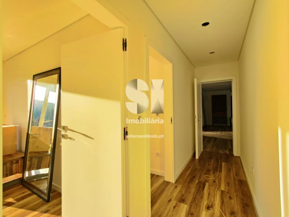 Moradia T3 para Venda em Espinho Foto 15