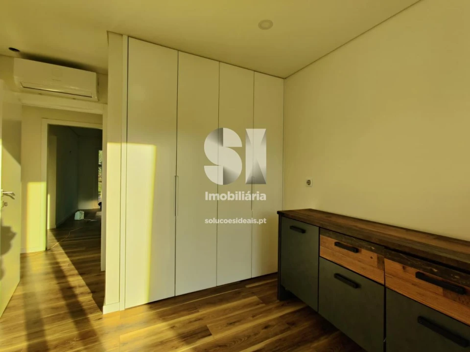 Moradia T3 para Venda em Espinho Foto 18