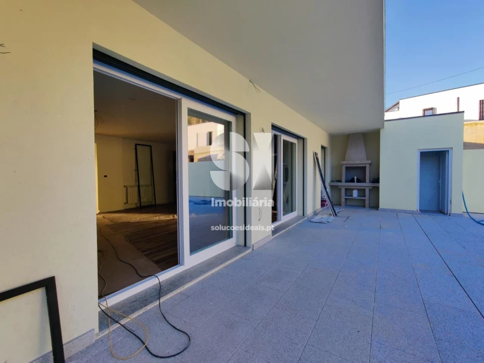 Moradia T3 para Venda em Espinho Foto 29