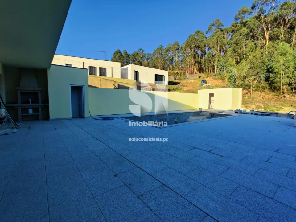 Moradia T3 para Venda em Espinho Foto 31