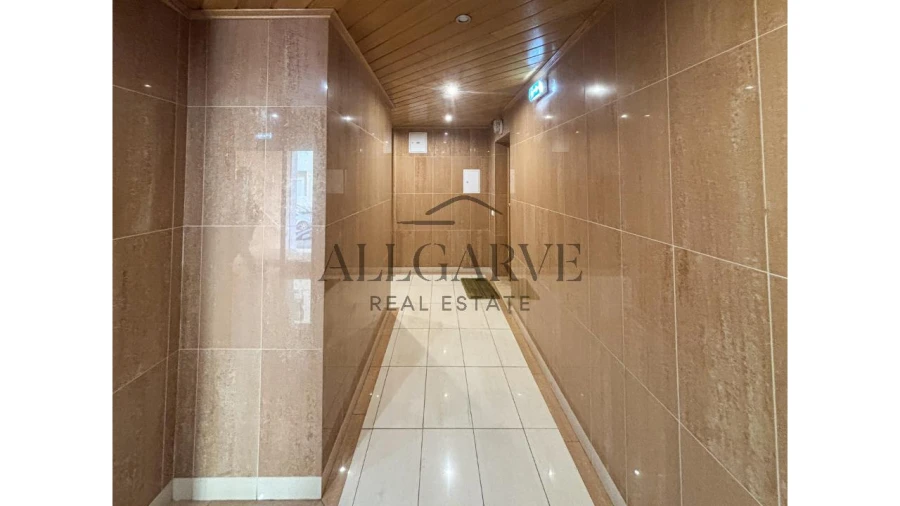 Apartamento T3 para Venda em Portimão Foto 2