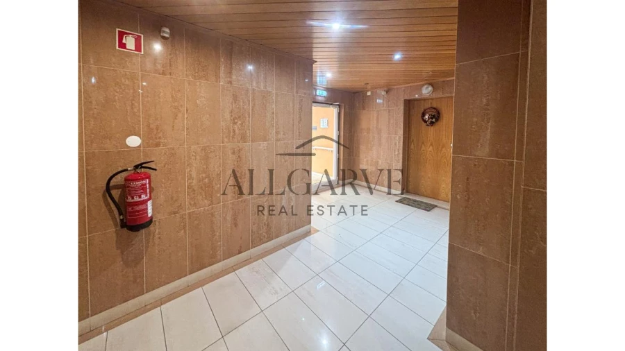 Apartamento T3 para Venda em Portimão Foto 5