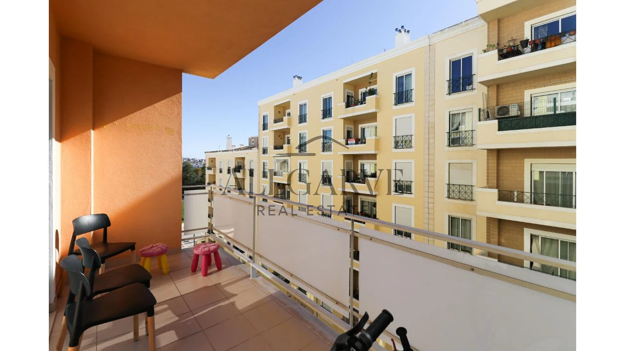 Apartamento T3 para Venda em Portimão Foto 11