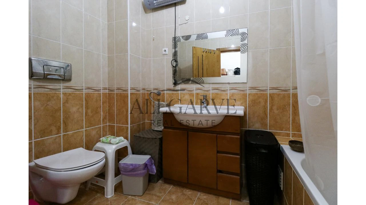 Apartamento T3 para Venda em Portimão Foto 30