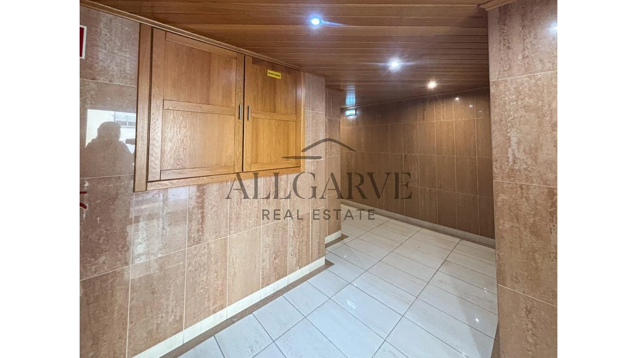 Apartamento T3 para Venda em Portimão Foto 3