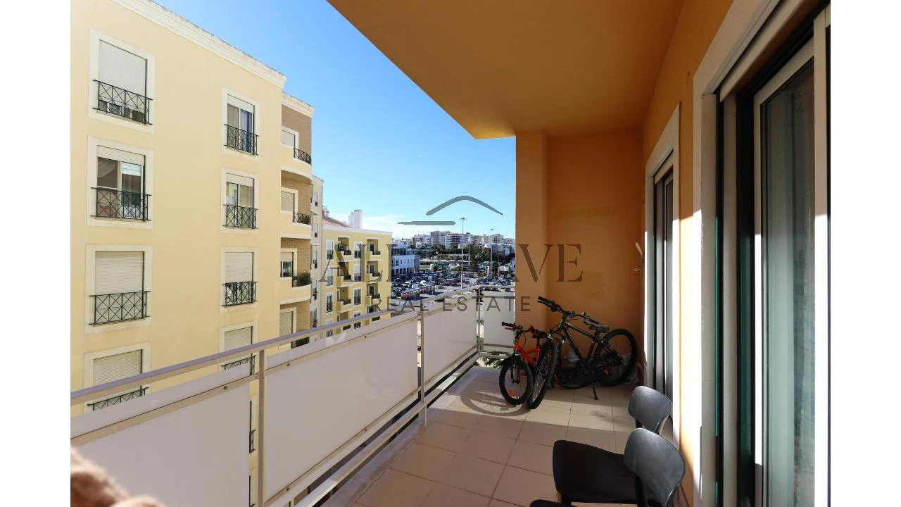 Apartamento T3 para Venda em Portimão Foto 12