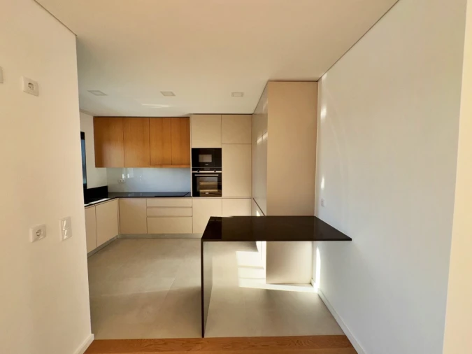 Apartamento T2 para Venda em Cidade da Maia Foto 5