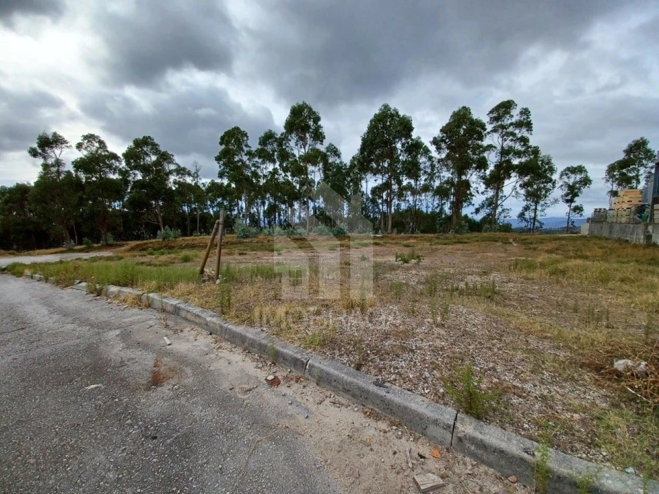 Terreno Comércio / Armazém para Venda em Sobreposta Foto 13